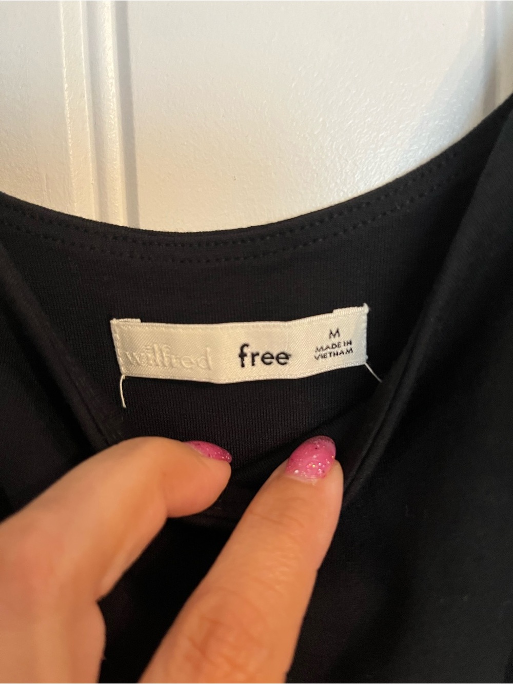 Wilfred Free Black Spaghetti-Strap Crop Cami - Medium - Picture 2 of 4